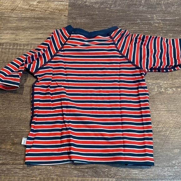 𝅺I Play Striped Rash Guard - Picture 3 of 4